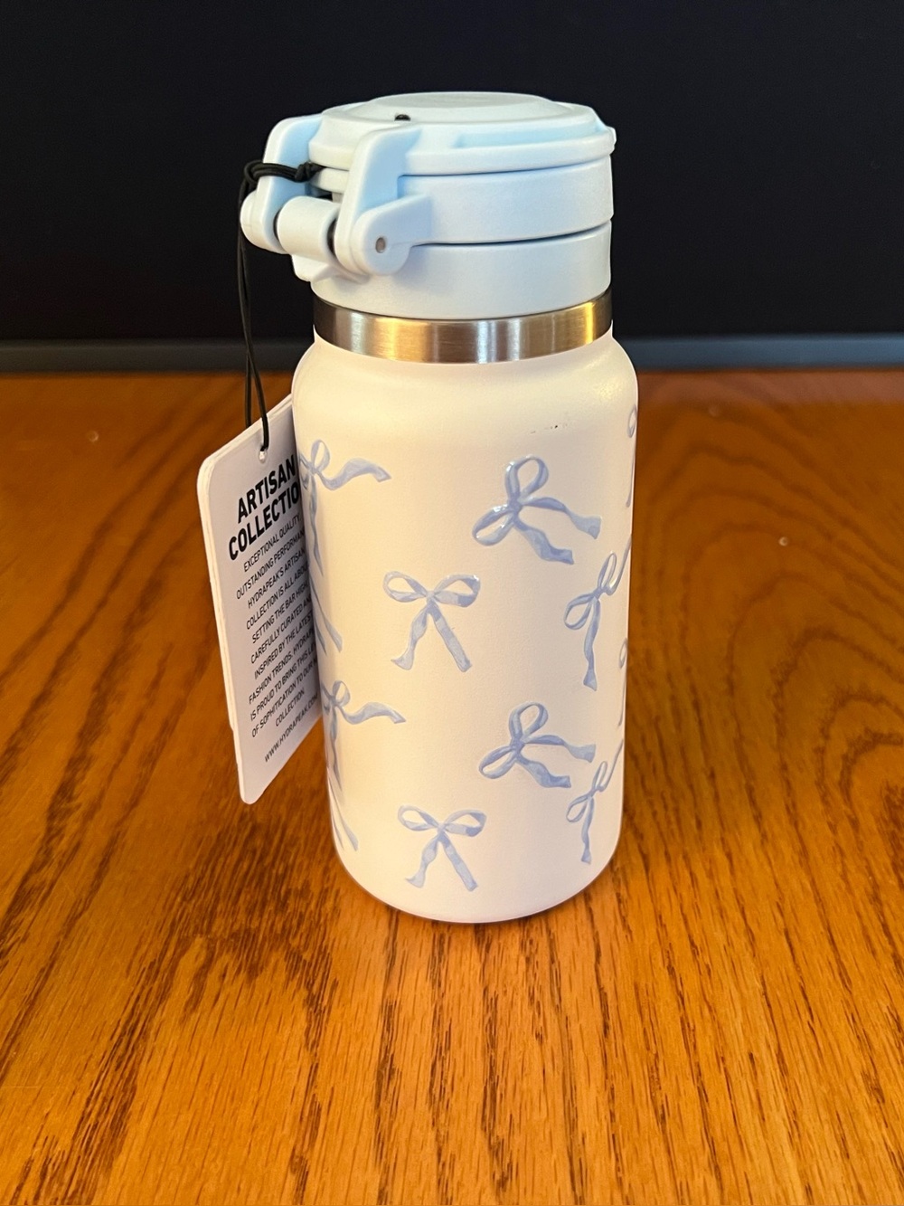 Hydrapeak 7 oz. White & Light Blue Ribbon Insulated Water Bottle
